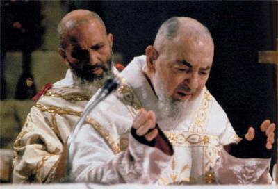 20110918225949-padre-pio-2.jpg