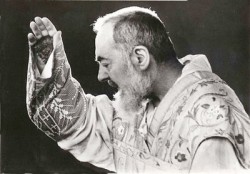 20110918230250-st-padre-pio-250x174.jpg